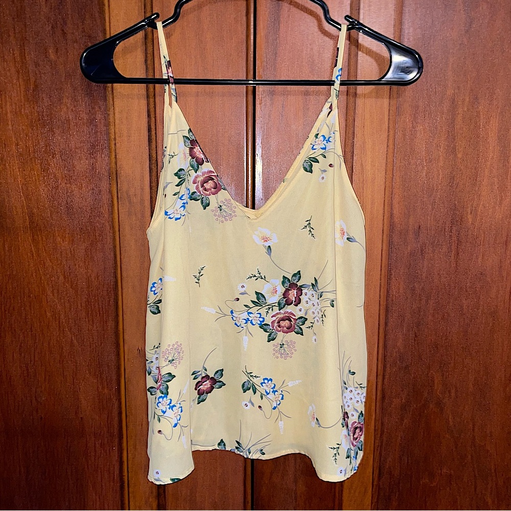 NWT Lush flowy yellow floral tank
